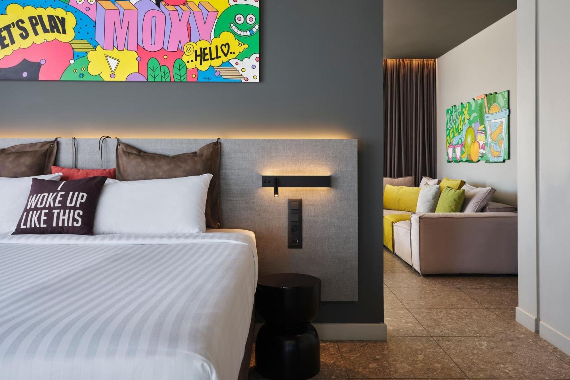 Moxy Athens City Экстерьер фото